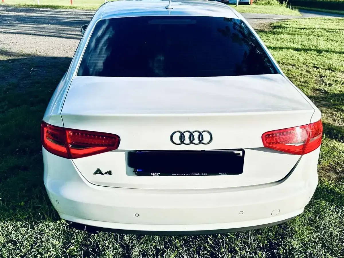 Gebraucht Audi A4 Attraction 120 PS (88 kW) 2014 Limousine