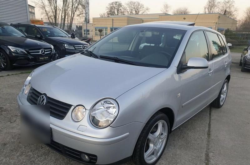 Silber Gebraucht 2003 VW Polo Highline Limousine | 1.500 € (Superpreis) - Bild 1/4