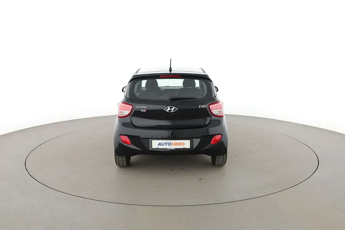 Gebraucht Hyundai i10 YES! 87 PS (63 kW) 2015 Schwarz Kleinwagen