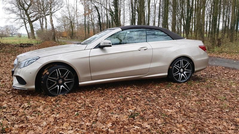 Gold Gebraucht 2015 Mercedes E250 Cabrio | 25.000 € (Fairer Preis) - Bild 1/4