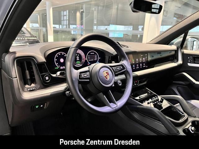 Gebraucht Porsche Cayenne 471 PS (346 kW) 2024 Arktikgrau SUV