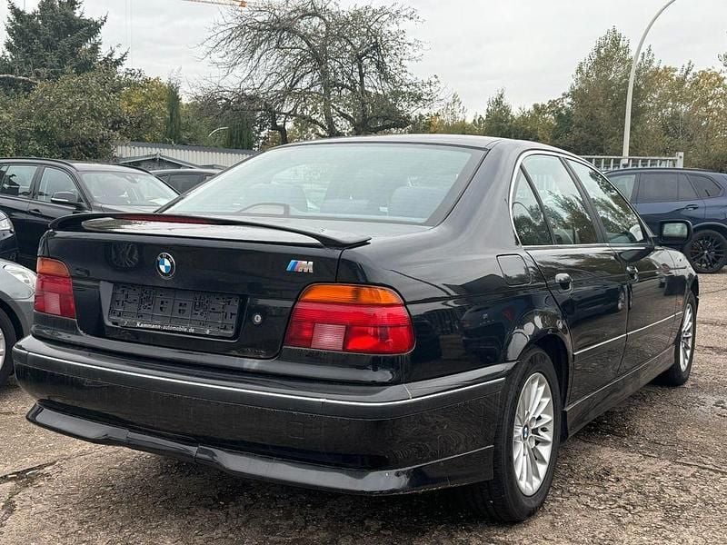 Gebraucht BMW 523 170 PS (125 kW) 2000 Schwarz Limousine
