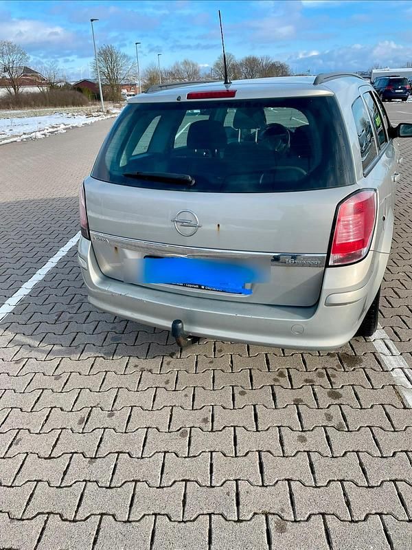 Gebraucht Opel Astra 101 PS (74 kW) 2005 Grau Kombi