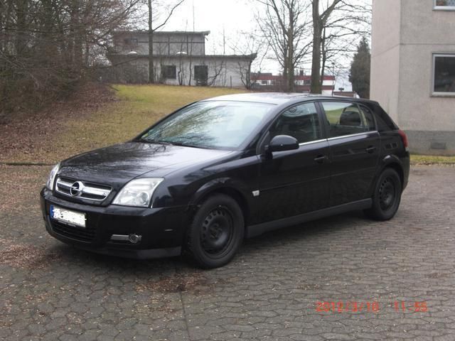 Gebraucht Opel Signum Cosmo 177 PS (130 kW) 2003 Schwarz metallic Kleinwagen