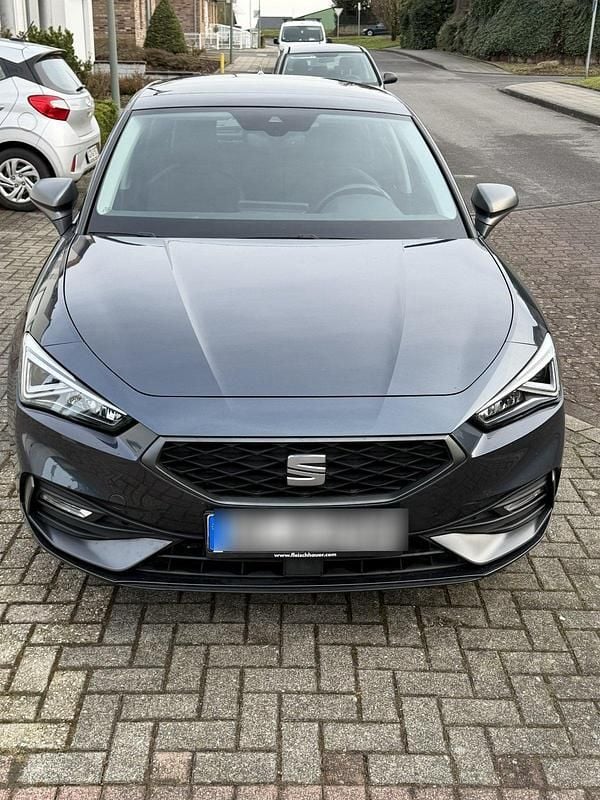Gebraucht Seat Leon FR 150 PS (110 kW) 2022 Grau Limousine