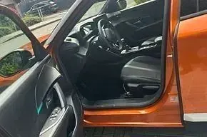 Gebraucht Peugeot 2008 Allure 101 PS (74 kW) 2023 Orange SUV