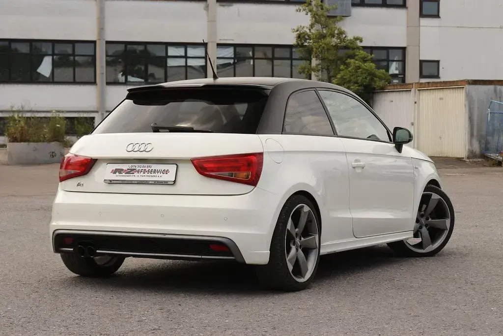 Gebraucht Audi A1 S-Line 185 PS (136 kW) 2012 Weiß Kleinwagen