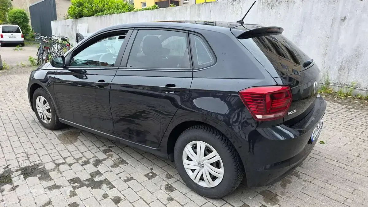 Gebraucht VW Polo Trendline 80 PS (58 kW) 2019 Schwarz Kleinwagen