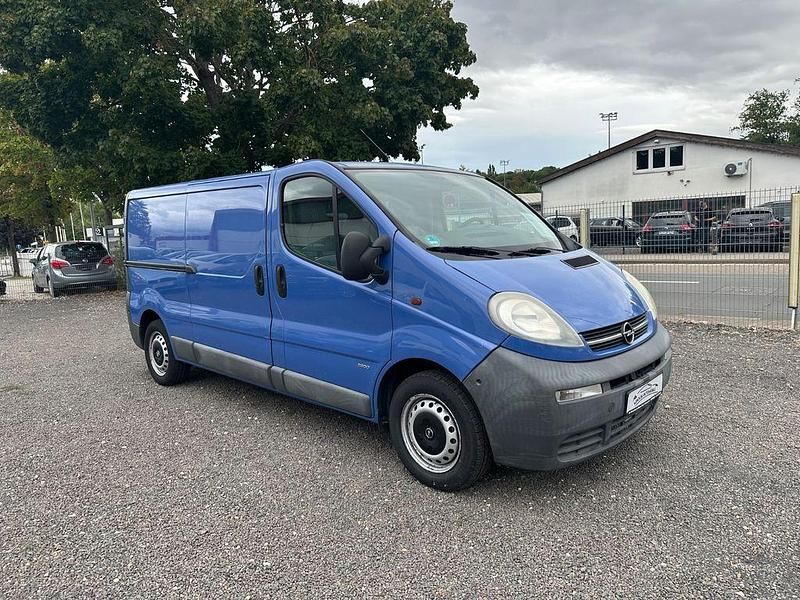 Blau Gebraucht 2005 Opel Vivaro Van | 5.999 € (Etwas zu teuer) - Bild 1/4