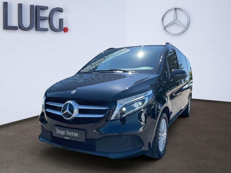 Obsidianschwarz metallic Gebraucht 2022 Mercedes V300 Edition Van / Kleinbus | 59.450 € (Teuer) - Bild 1/4