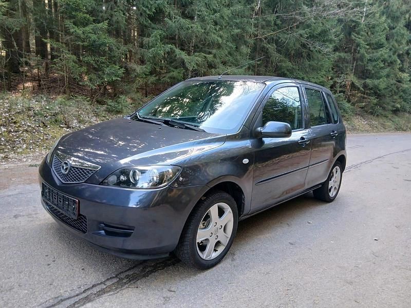 Gebraucht Mazda 2 80 PS (58 kW) 2007 Grau Kleinwagen