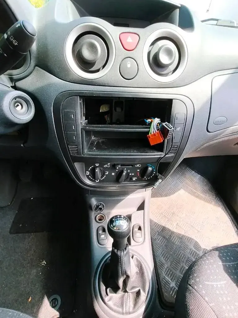 Gebraucht Citroën C3 60 PS (44 kW) 2007 Rot Limousine