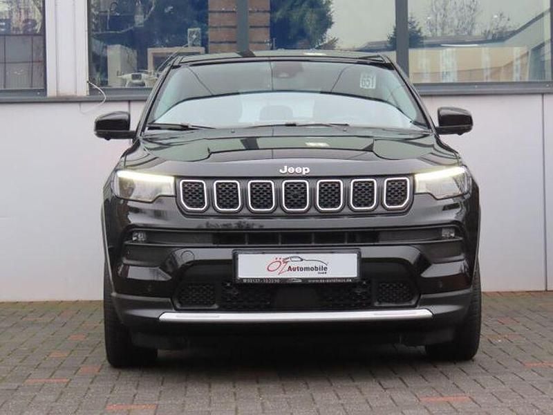 Gebraucht Jeep Compass 131 PS (96 kW) 2024 Schwarz SUV