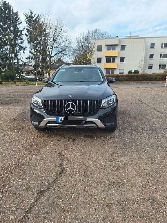 Gebraucht Mercedes GLC220 170 PS (125 kW) 2017 Schwarz SUV
