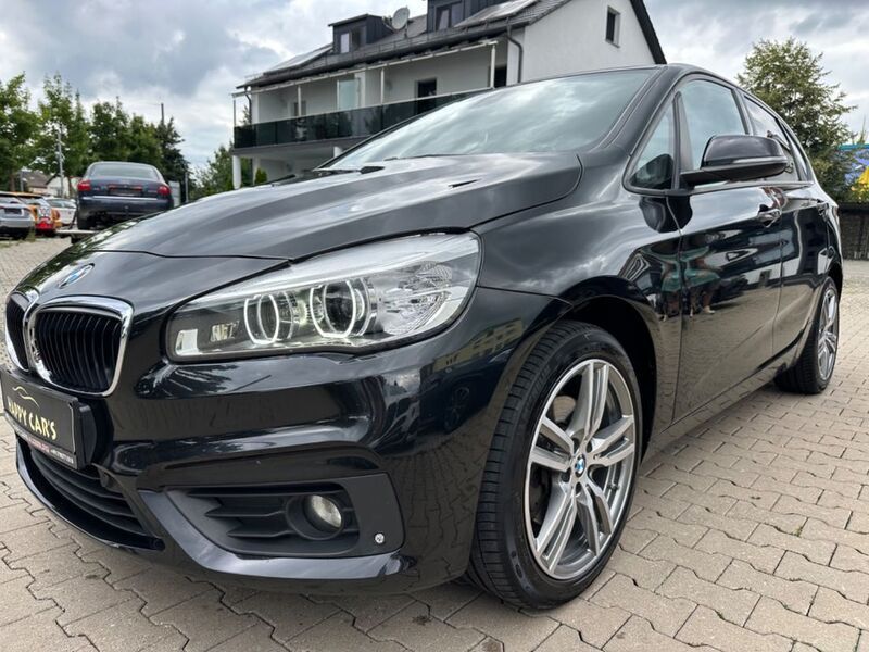 Schwarz Gebraucht 2016 BMW 220 Active Tourer M Sport Van / Kleinbus | 10.900 € (Guter Preis) - Bild 1/4