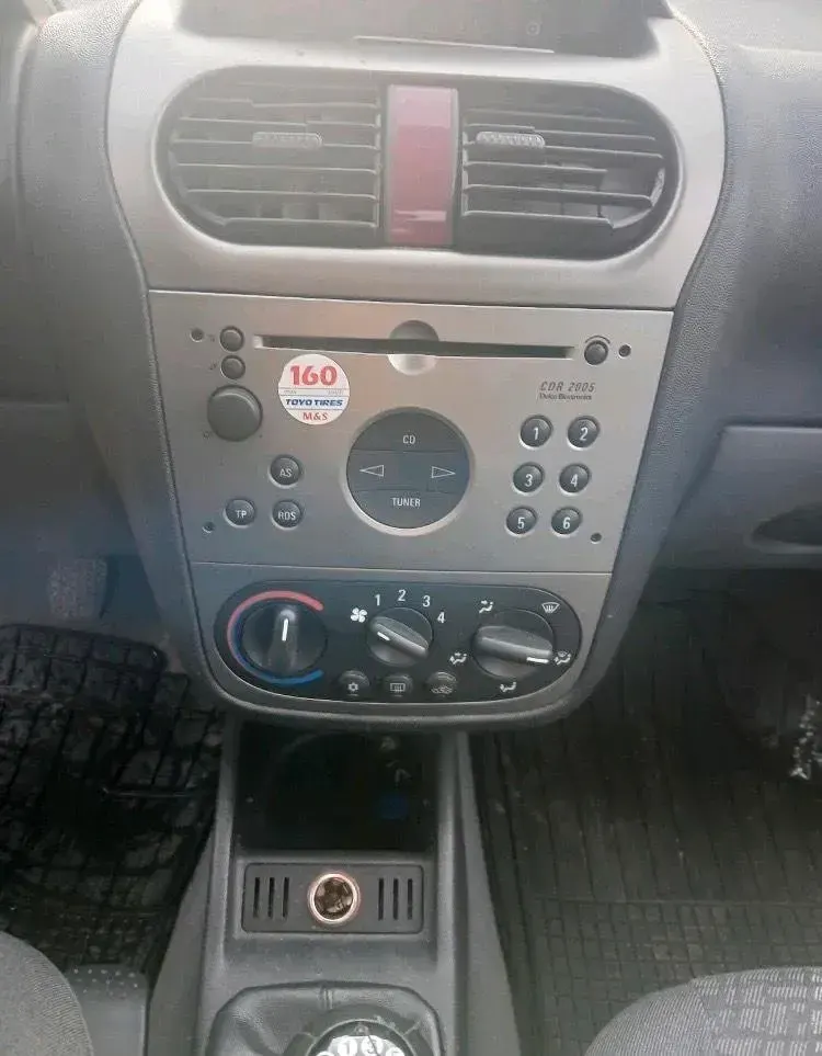 Gebraucht Opel Corsa 80 PS (58 kW) 2005 Kleinwagen