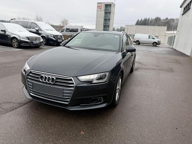 Gebraucht Audi A4 Sport 150 PS (110 kW) 2017 Grau Kombi