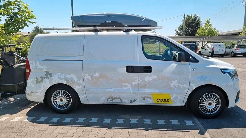 Gebraucht Hyundai H-1 116 PS (85 kW) 2019 Weiß Van / Kleinbus