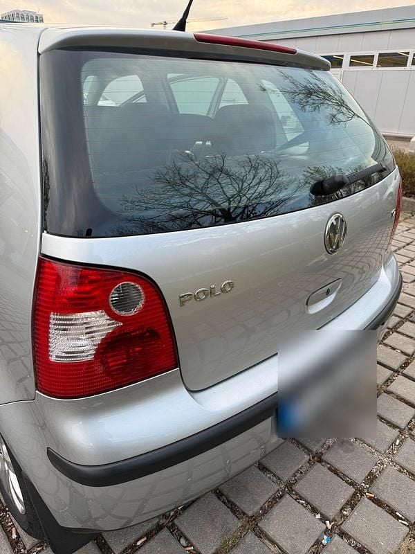 Gebraucht VW Polo 64 PS (47 kW) 2004 Silber Kleinwagen