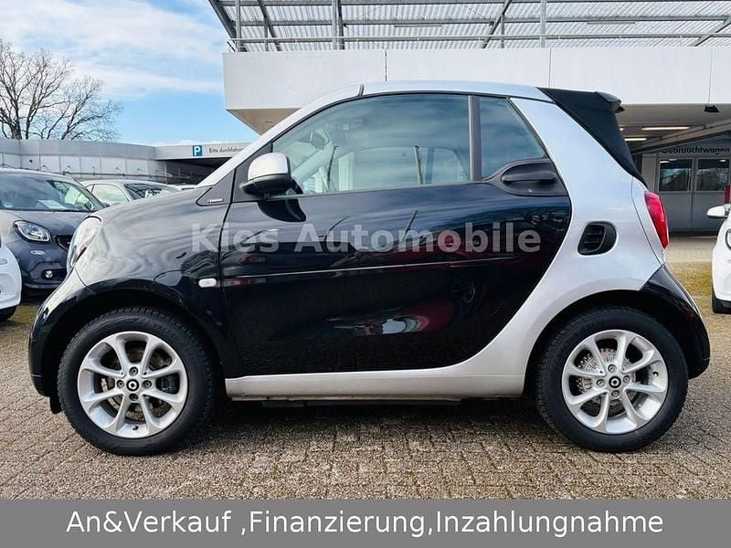 Gebraucht Smart ForTwo Cabrio 90 PS (66 kW) 2017 Schwarz Cabrio