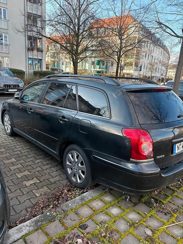 Gebraucht Toyota Avensis T2 129 PS (94 kW) 2008 Schwarz Kombi