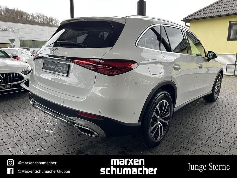 Gebraucht Mercedes GLC220 Avantgarde 197 PS (144 kW) 2024 Manufaktur lack manufaktur opa SUV