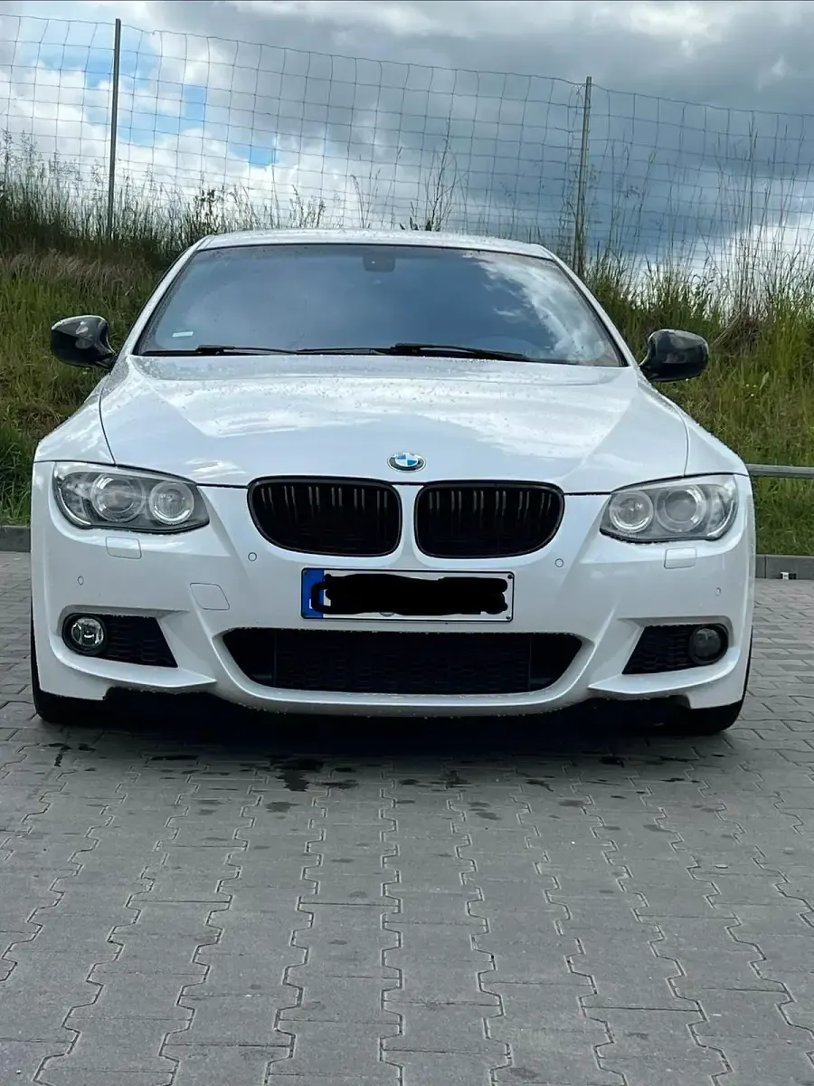 Gebraucht BMW 325 M Sport 218 PS (160 kW) 2013 Weiß Coupé