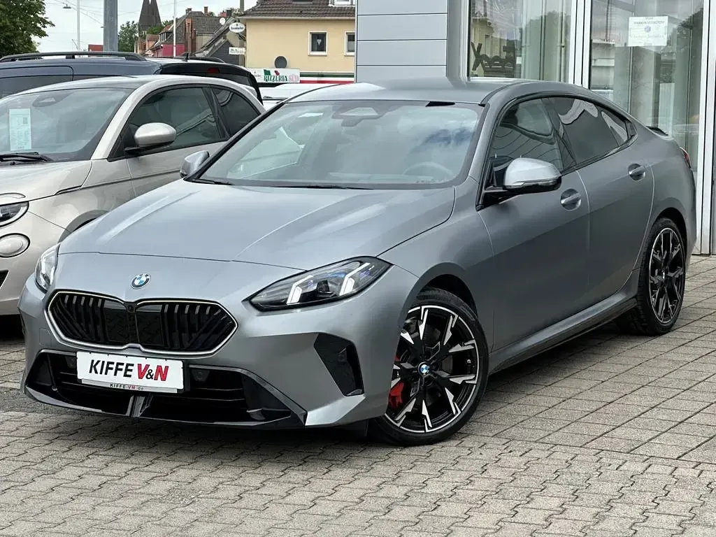 Gebraucht BMW 220 Gran Coupé M Sport 170 PS (125 kW) 2025 Grau Coupé