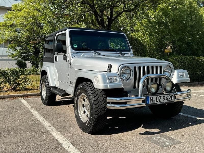 Silber Gebraucht 2006 Jeep Wrangler Sport SUV | 21.000 € (Teuer) - Bild 1/4