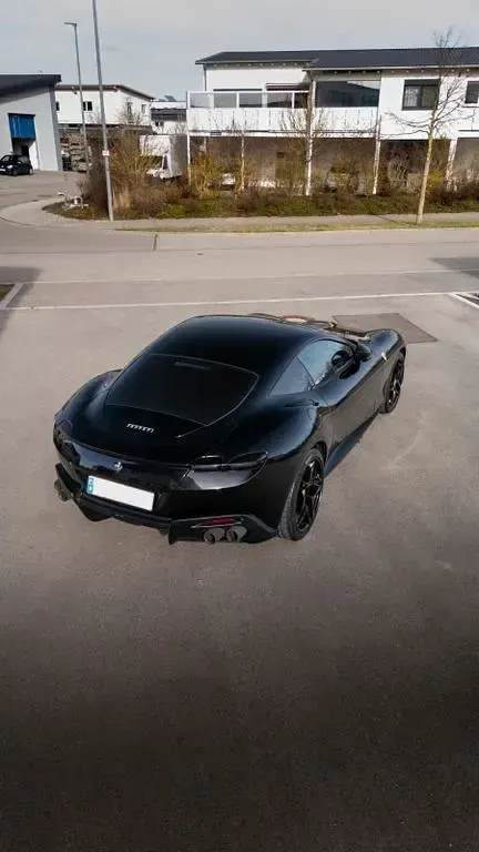 Gebraucht Ferrari Roma 620 PS (456 kW) 2024 Schwarz Cabrio