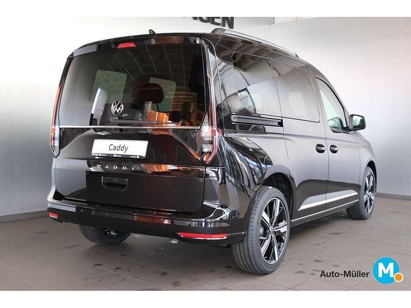 Neu VW Caddy Style 122 PS (89 kW) 2025 Schwarz Van / Kleinbus