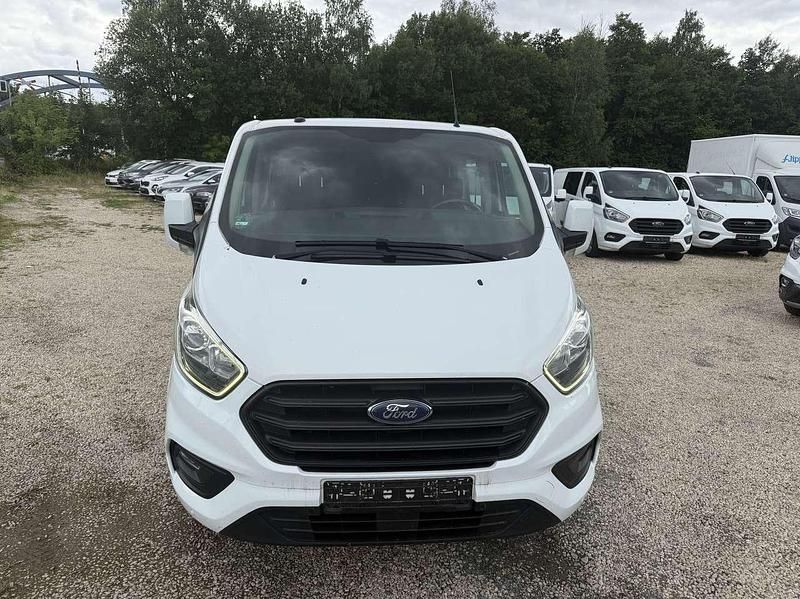 Frostweiß Gebraucht 2019 Ford Transit Custom Trend Van / Kleinbus | 12.300 € (Guter Preis) - Bild 1/4