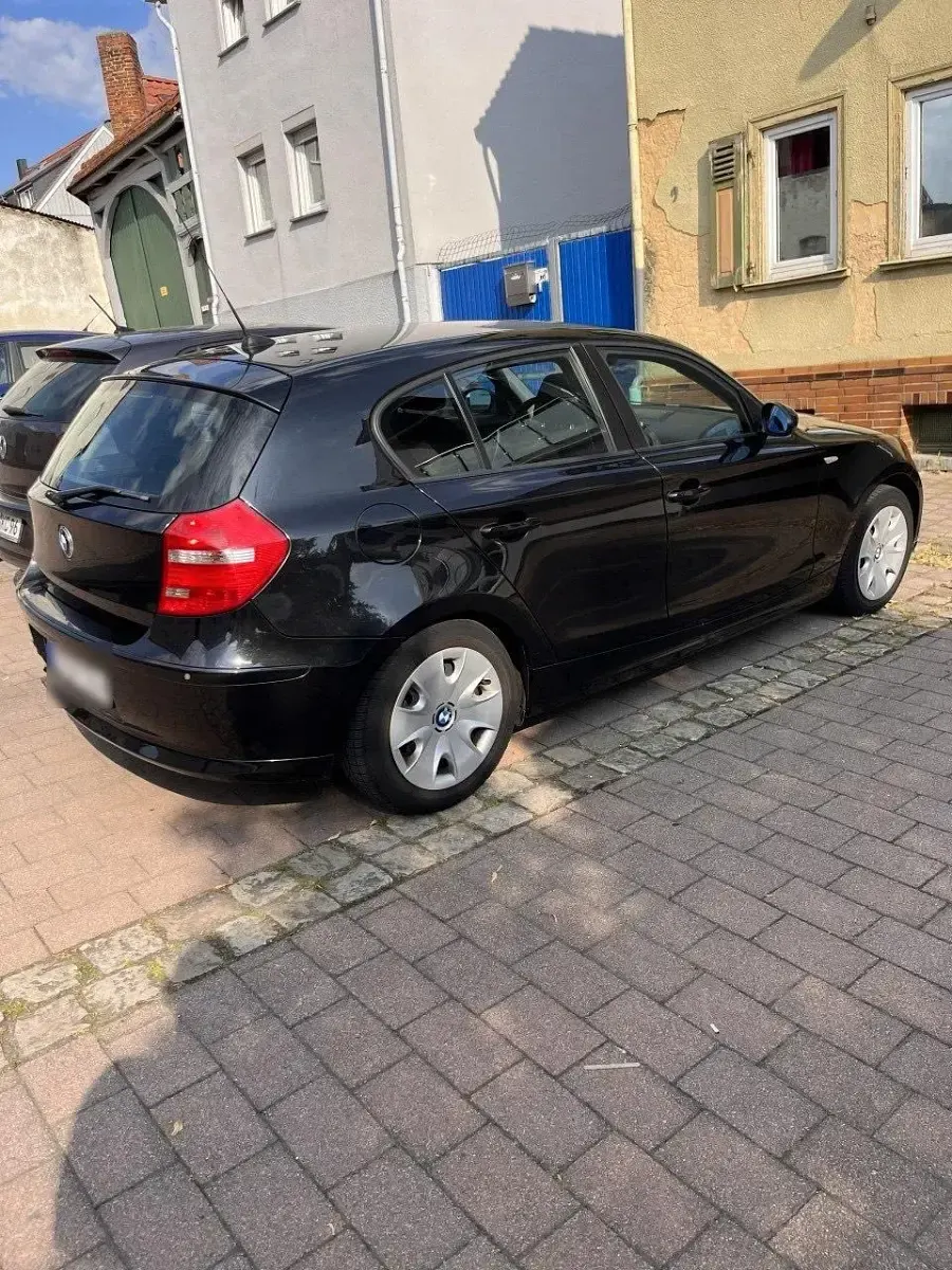 Gebraucht BMW 116 116 PS (85 kW) 2007 Schwarz Kleinwagen