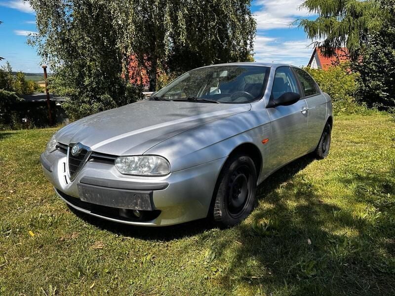 Silber Gebraucht 1998 Alfa Romeo 156 Limousine | 1.000 € - Bild 1/4