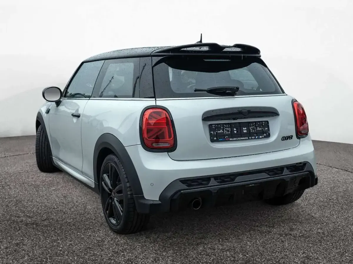 Gebraucht Mini John Cooper Works 136 PS (100 kW) 2023 Weiß Kleinwagen