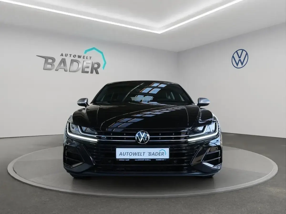 Gebraucht VW Arteon R 320 PS (235 kW) 2023 Deep black perleffekt Kombi