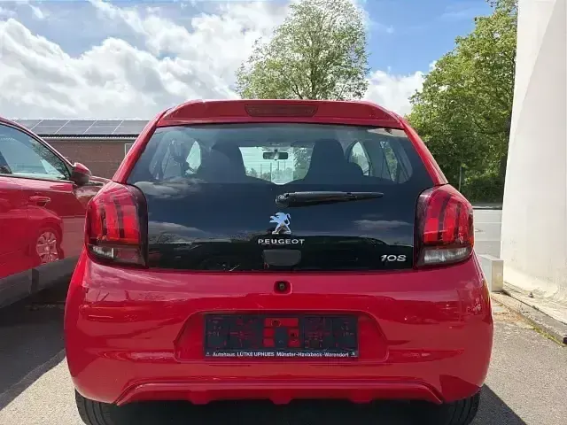 Gebraucht Peugeot 108 Active 72 PS (52 kW) 2019 Rot Limousine