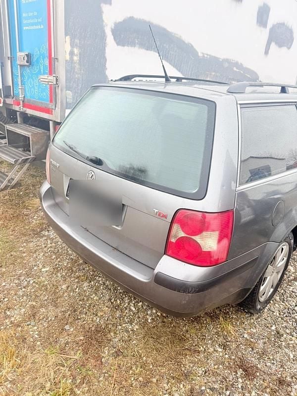 Gebraucht VW Passat 131 PS (96 kW) 2005 Grau Kombi