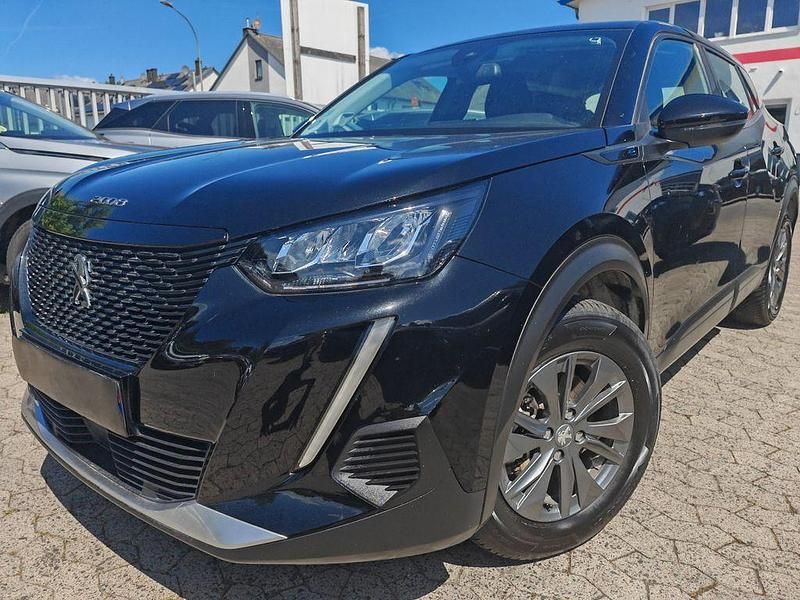 Schwarz Gebraucht 2022 Peugeot e-2008 SUV | 14.518 € (Guter Preis) - Bild 1/4