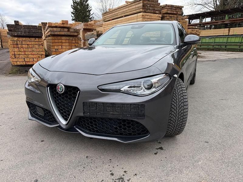 Gebraucht Alfa Romeo Giulia Veloce 280 PS (205 kW) 2018 Grau Limousine