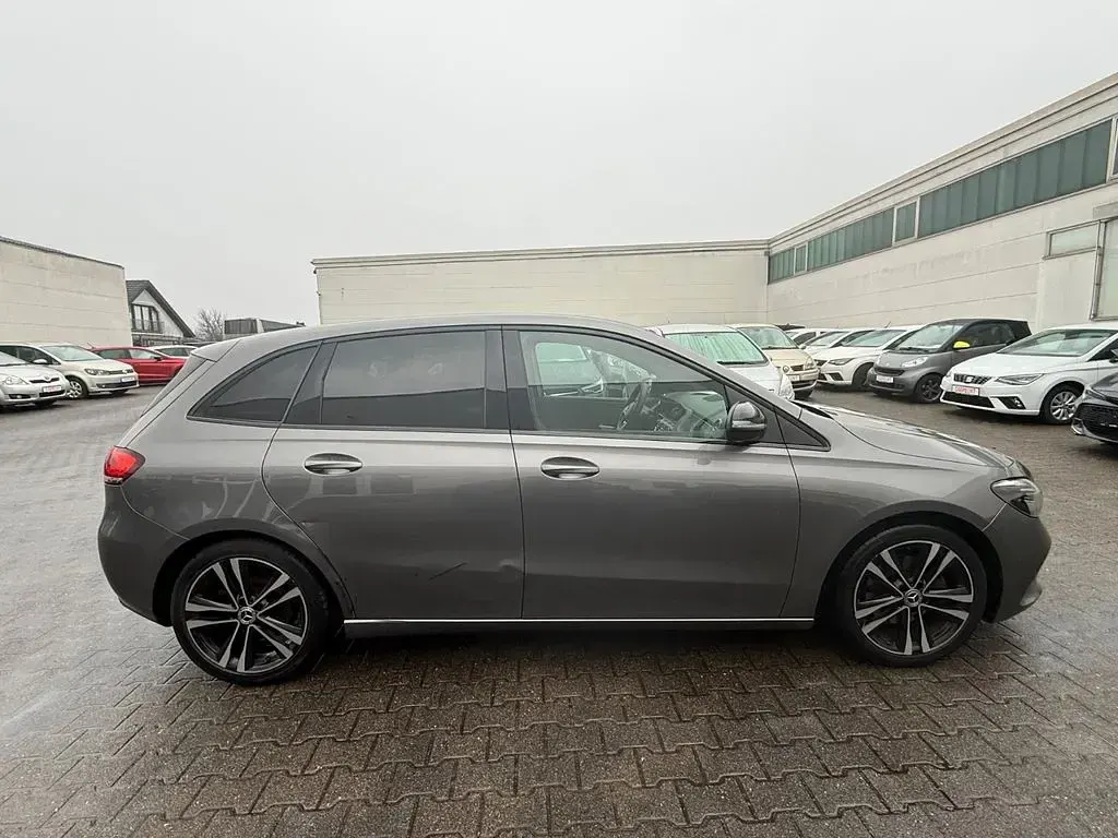 Gebraucht Mercedes B200 AMG Edition 1 163 PS (119 kW) 2020 Grau Kleinwagen