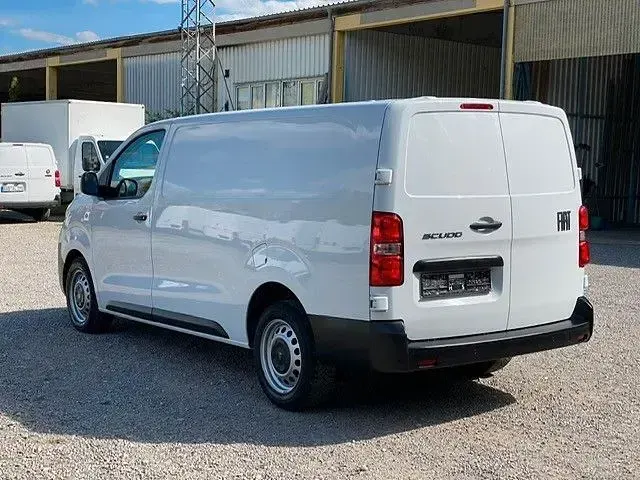 Gebraucht Fiat Scudo 177 PS (130 kW) 2025 Weiß Van
