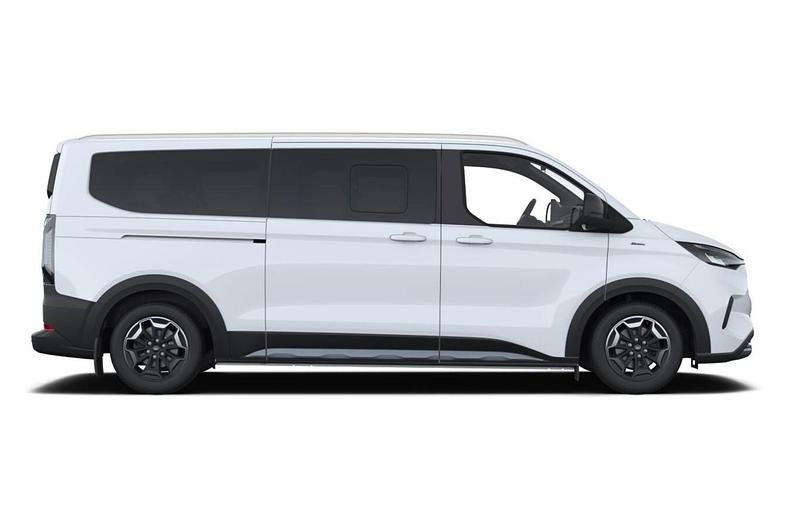 Ny Ford Tourneo Active 170 HK (125 kW) 2026 Hvid MPV