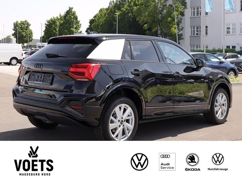 Gebraucht Audi Q2 S-Line 150 PS (110 kW) 2024 Mythosschwarz metallic SUV