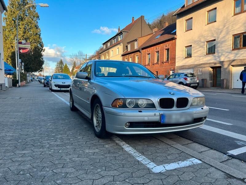 Silber Gebraucht 2003 BMW 525 M Sport Limousine | 5.100 € (Fairer Preis) - Bild 1/4