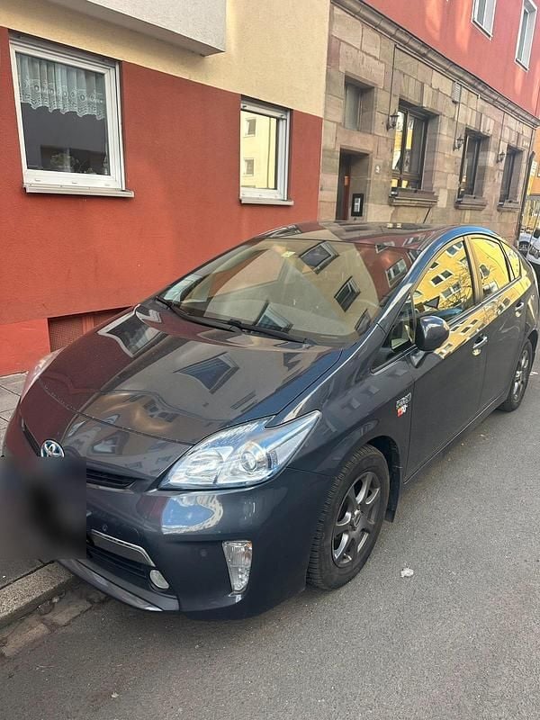 Gebraucht Toyota Prius Life 136 PS (100 kW) 2013 Grau Coupé