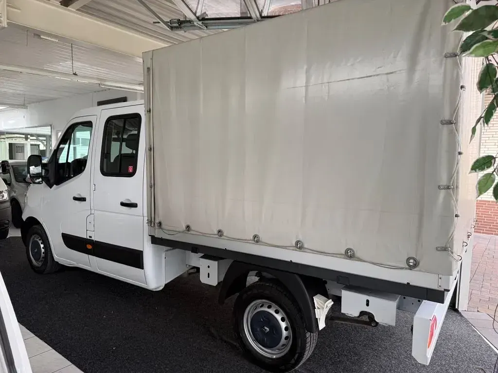 Gebraucht Renault Master 131 PS (96 kW) 2019 Weiß Van / Kleinbus