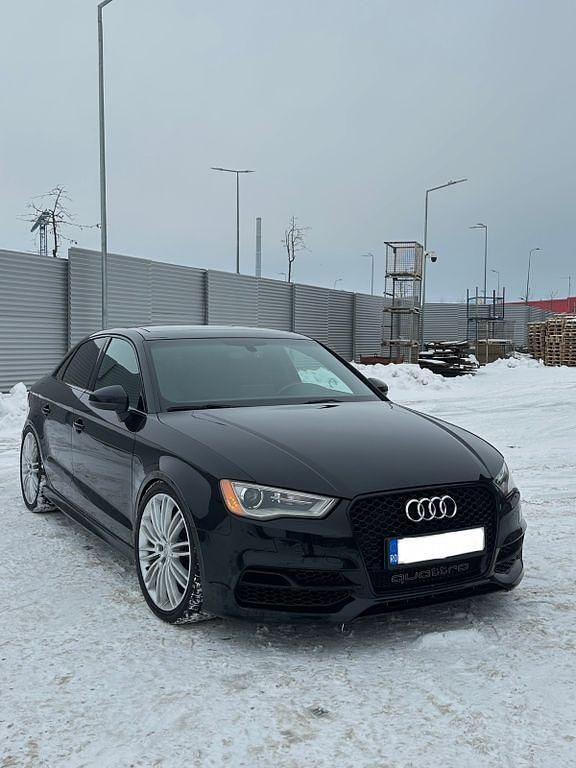 Schwarz Gebraucht 2016 Audi S3 Sport Limousine | 16.700 € (Fairer Preis) - Bild 1/4