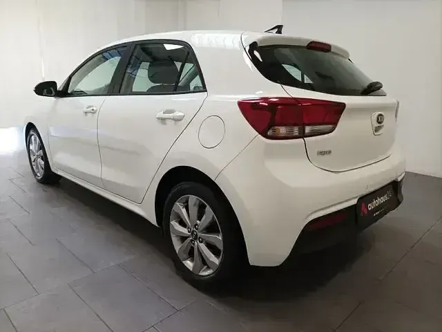 Gebraucht Kia Rio Vision 101 PS (74 kW) 2021 Weiß Limousine