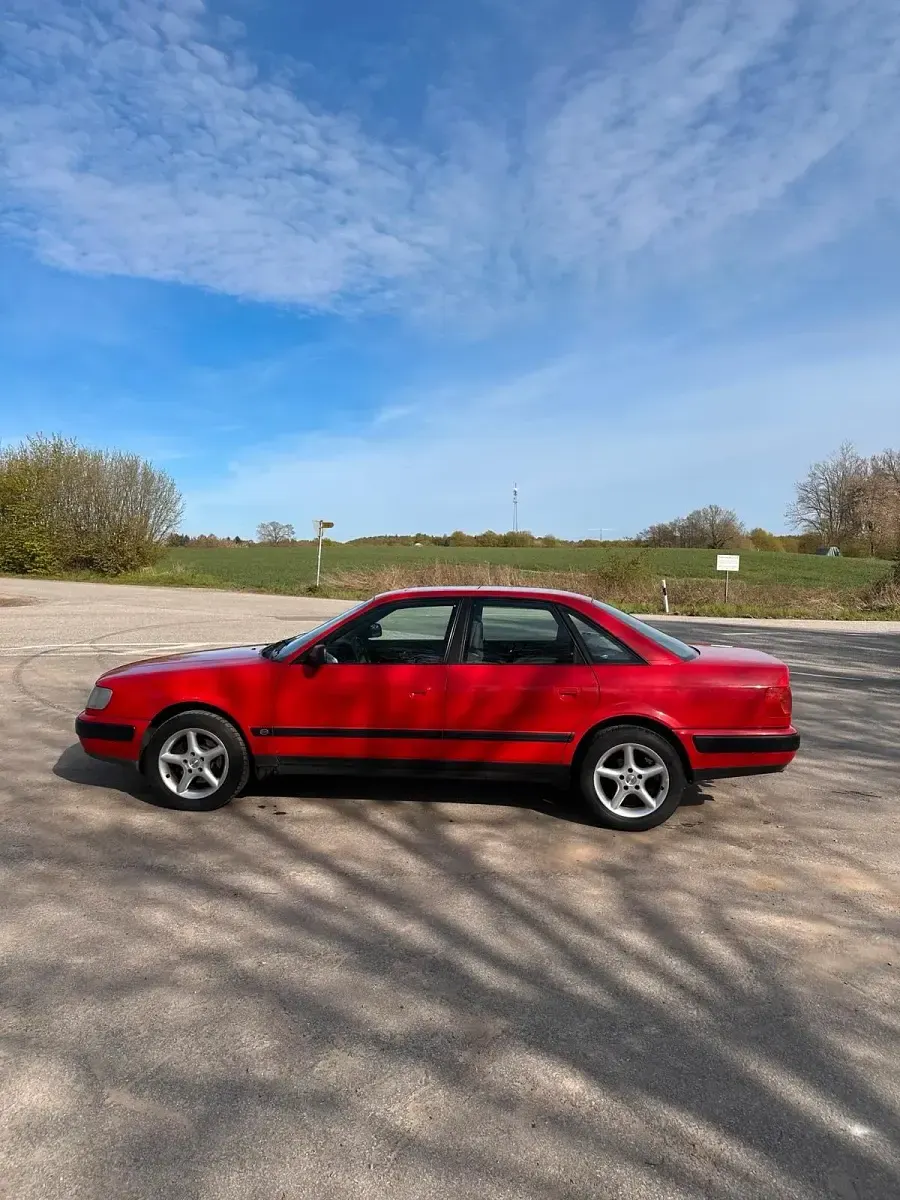 Gebraucht Audi 100 Basis 150 PS (110 kW) 1994 Rot Limousine